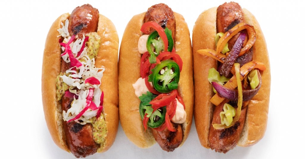 Beyond Meat's New Vegan Sausage Tastes Like Real Meat mensjournal.com/food-drink/bey…