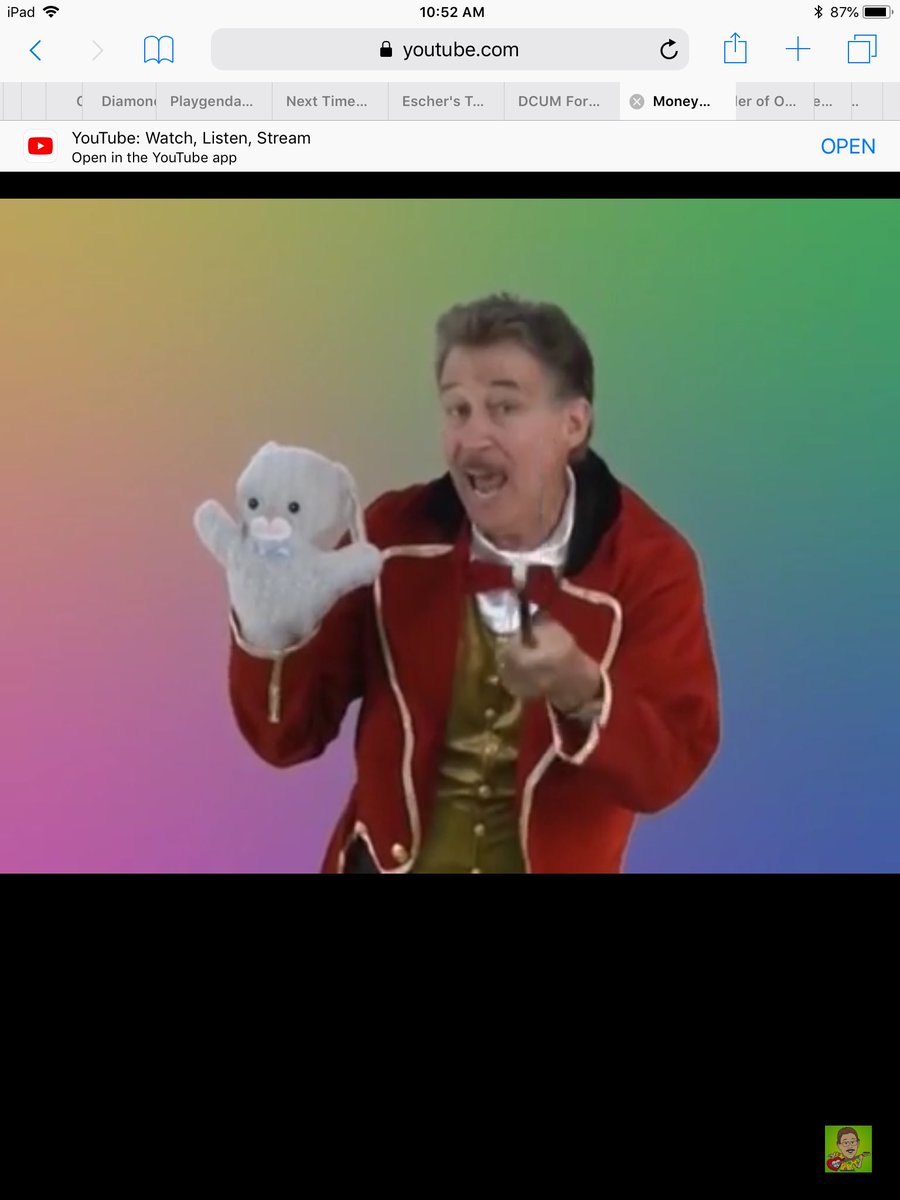 SlavinTeach's tweet image. A bit of @Jack_Hartmann is just the way to start off a differentiated coin game for the #CUBEProgram in 1st grade. @APSMath #APSisAwesome