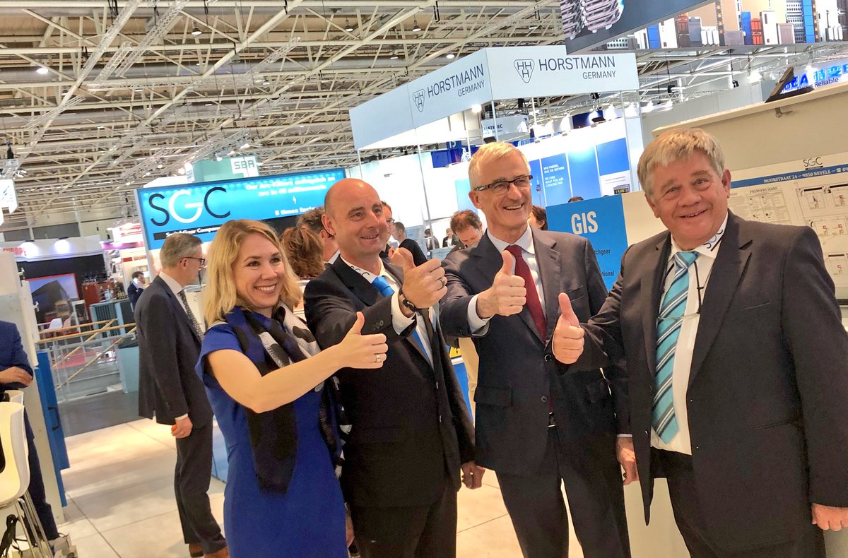 GeertBourgeois's tweet photo. Vlaamse topbedrijven aan zet @hannover_messe @BORIT_NV , SGC Switchgear Compagny, Mevoco 👍 https://t.co/dcq6d8XfH1