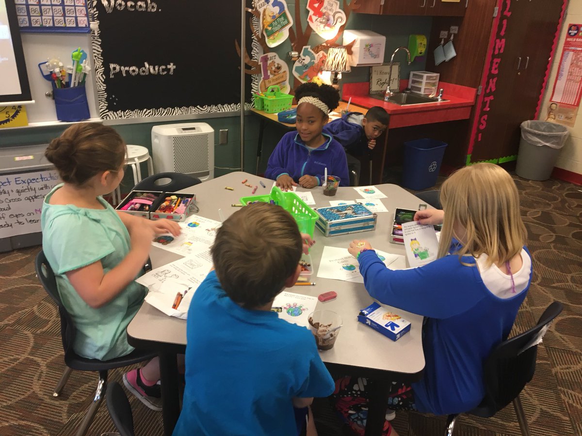 MrsWhite41's tweet photo. Celebrating Earth Day while reading and enjoying our dirt cups with worms! https://t.co/2CZtV5dmN6
