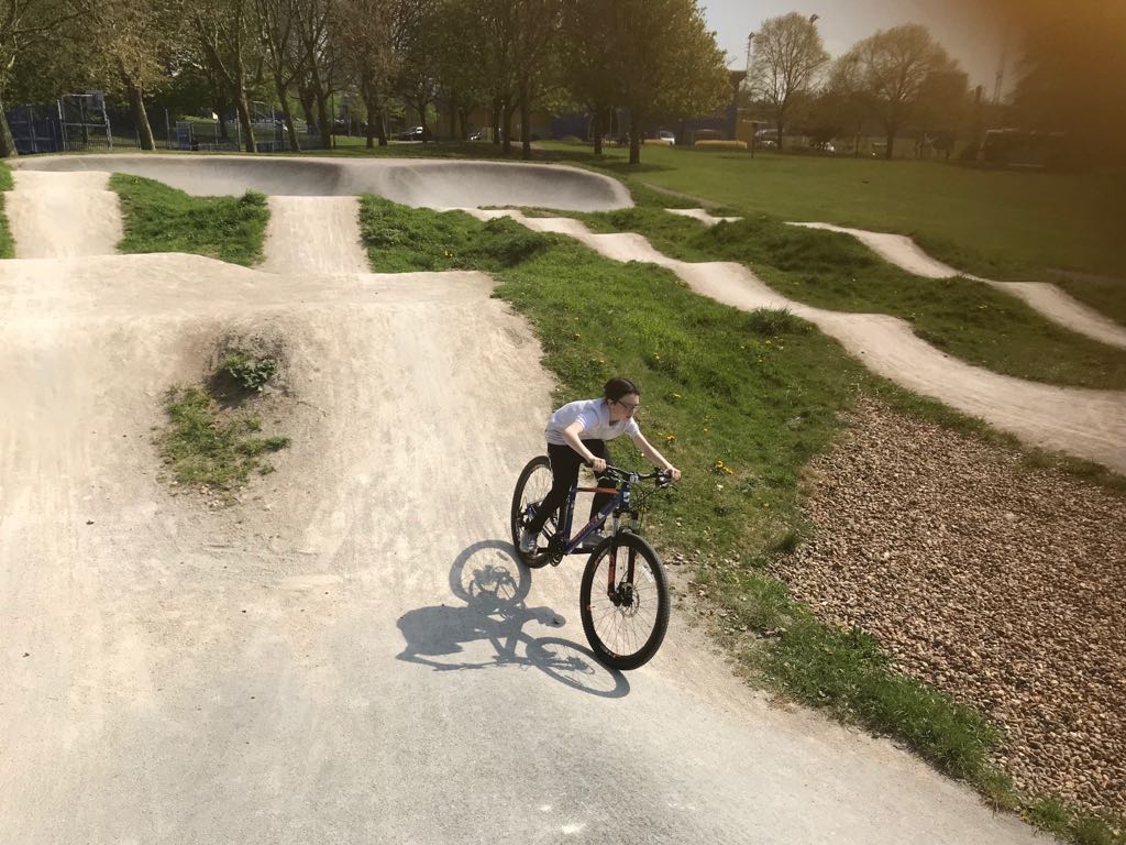 IanMikardoHS's tweet photo. Congrats to Laura Bass who ran the London Marathon for us yesterday in 4hrs 15 mins, an amazing achievement, particularly given the heat!

Her hard work means that we have been able to buy brand new bikes for our boys, we and they are delighted!

#bike #Education #IanMikardo https://t.co/vH3a5ubN9X