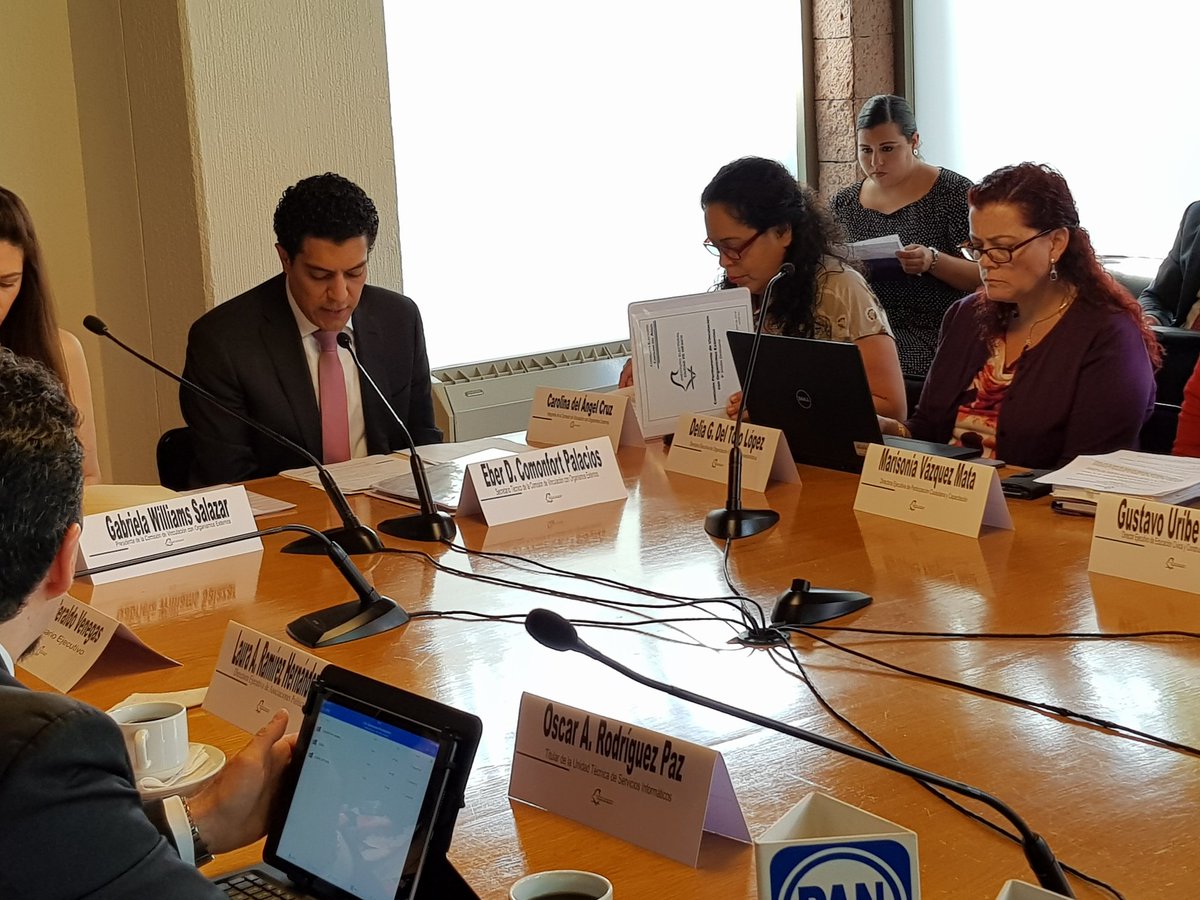 del_angel_caro's tweet photo. @iecm #sesion #CVOE https://t.co/lUI7XZlIGC