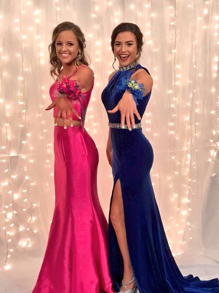 y’all are my favorite people to make memories w/ :) #prom2018 #lastonebestone