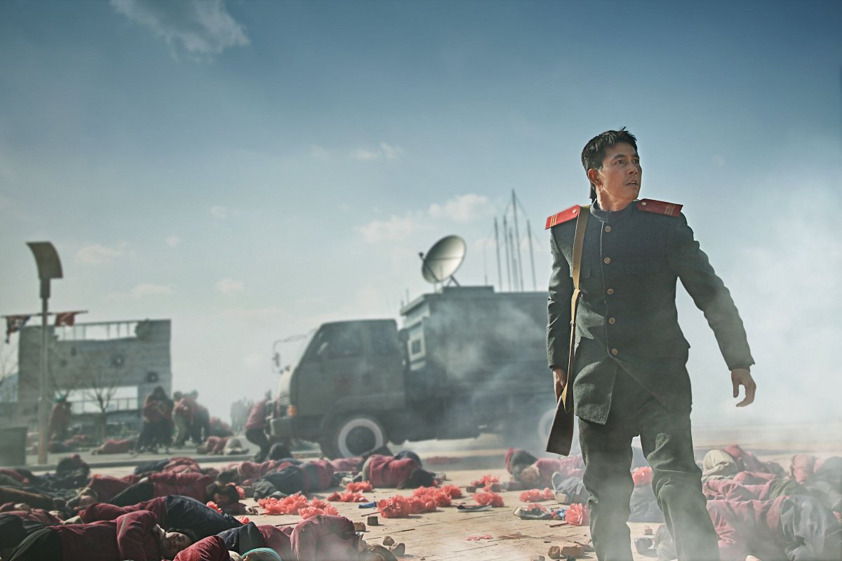cinefatti's tweet image. La bomba nucleare si avvicina in #SteelRain, film d'apertura del #FEFF20 in streaming su #Netflix. buff.ly/2qUaG6H