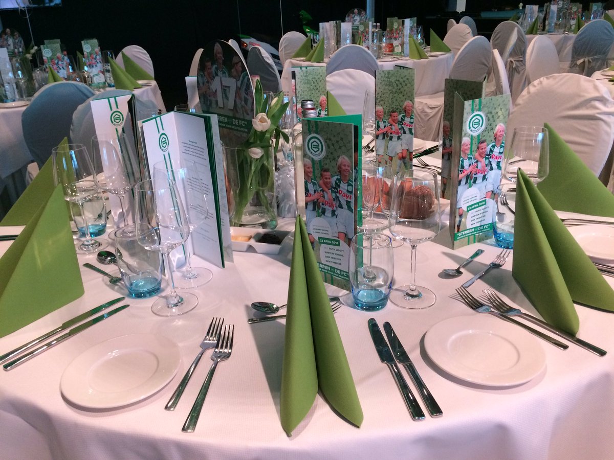 FCGBusinessClub's tweet photo. Alles staat er tip top bij voor ons feestelijk diner ten behoeve van @fcgopleiding in #Autoborg https://t.co/85C4oP0VMj
