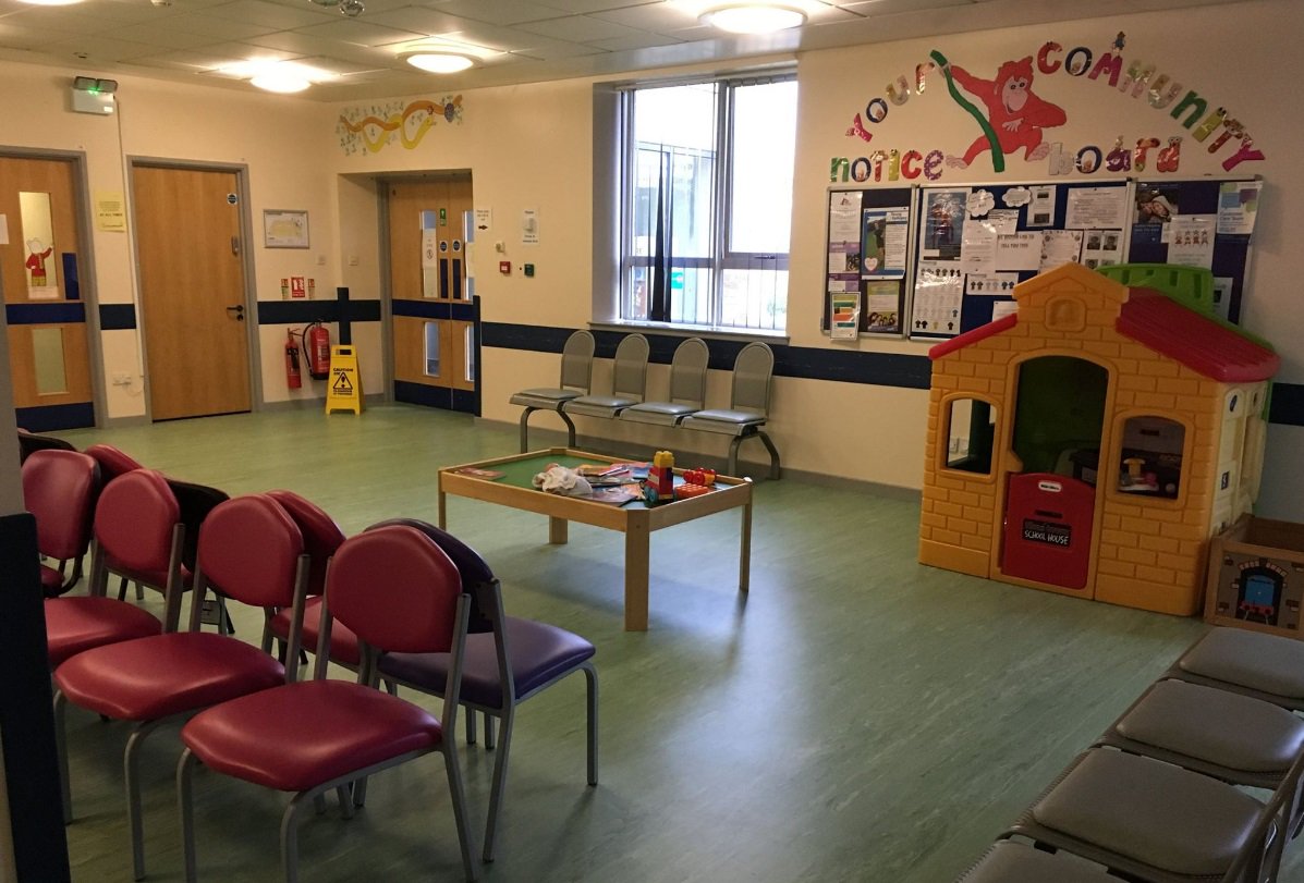 Our thanks to the #WinnersChapel, Dartford for the new chairs in the Children's Resource Centre, they are lovely and bright, and certainly more child friendly than our previous ones. facebook.com/DarentValleyHs… …