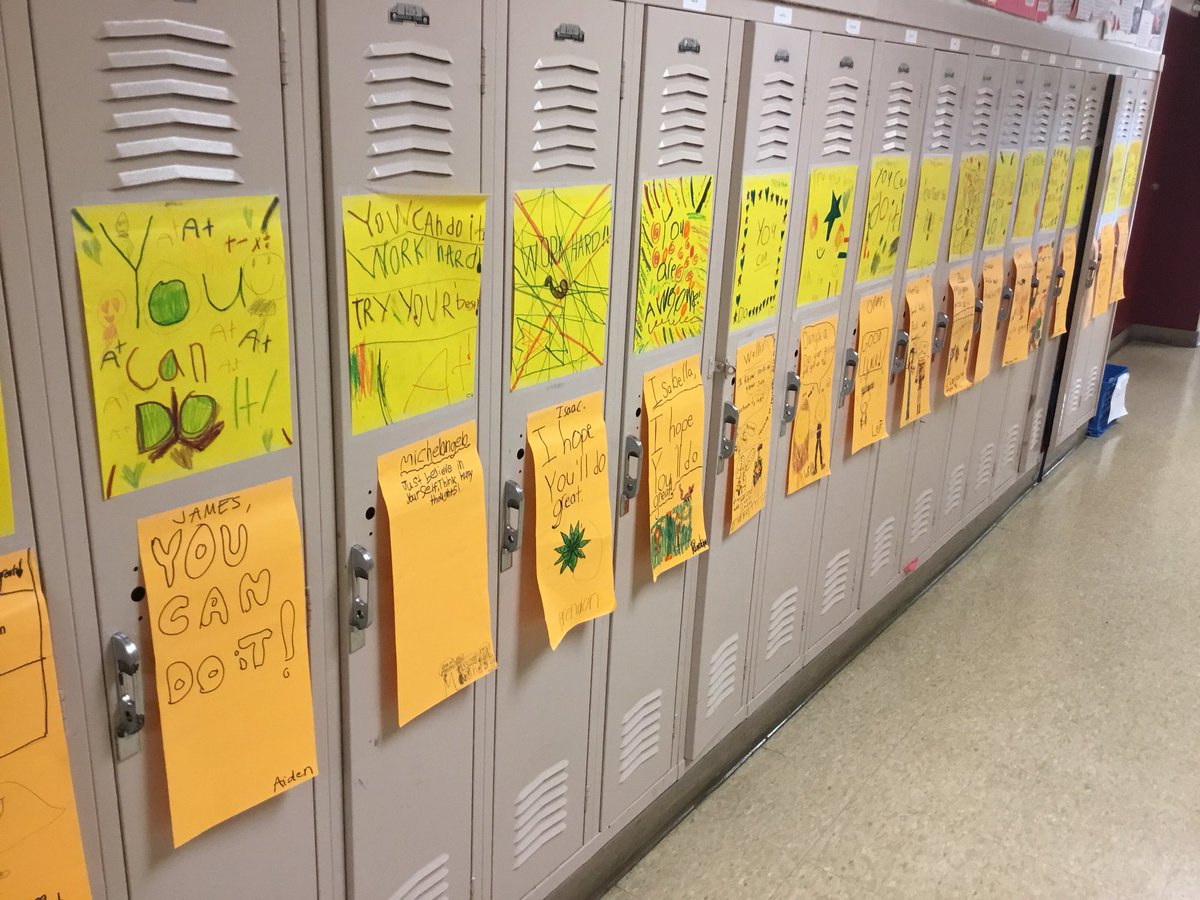 EXPOelementary's tweet photo. EXPO Elementary primary grade students provide words of encouragement for their older schoolmates #RockTheMCA’s #EXPOElementary https://t.co/fcJNlhjjal