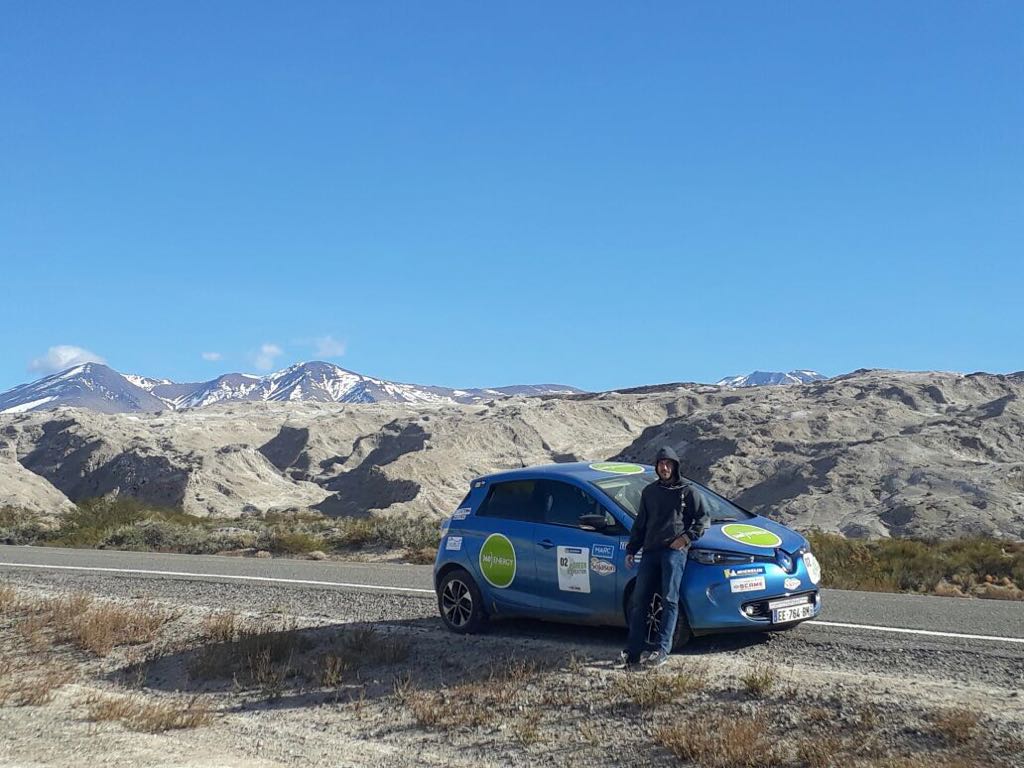 Gastonfenes's tweet photo. Agradezco a @360Energy_arg por invitarme a manejar #vehículoseléctricos en la #GreenExpedition , travesía por la #Ruta40 . @MaxiIvanissev @energia1234 https://t.co/GHmuxyOs0W