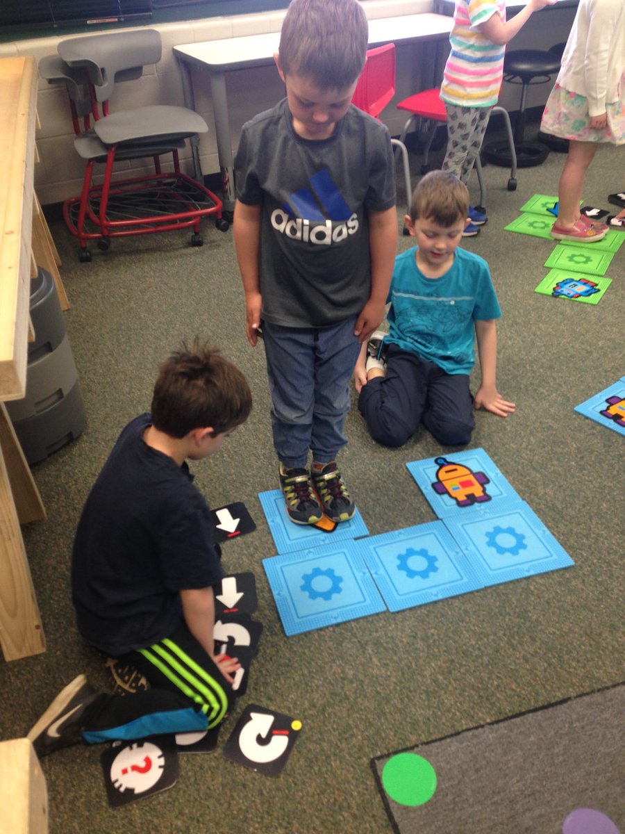 thurston220's tweet photo. Kindergarten students practiced programming AND collaboration today by programming partners through the maze. Great job! #NBS1718 https://t.co/mLnKncEEbG