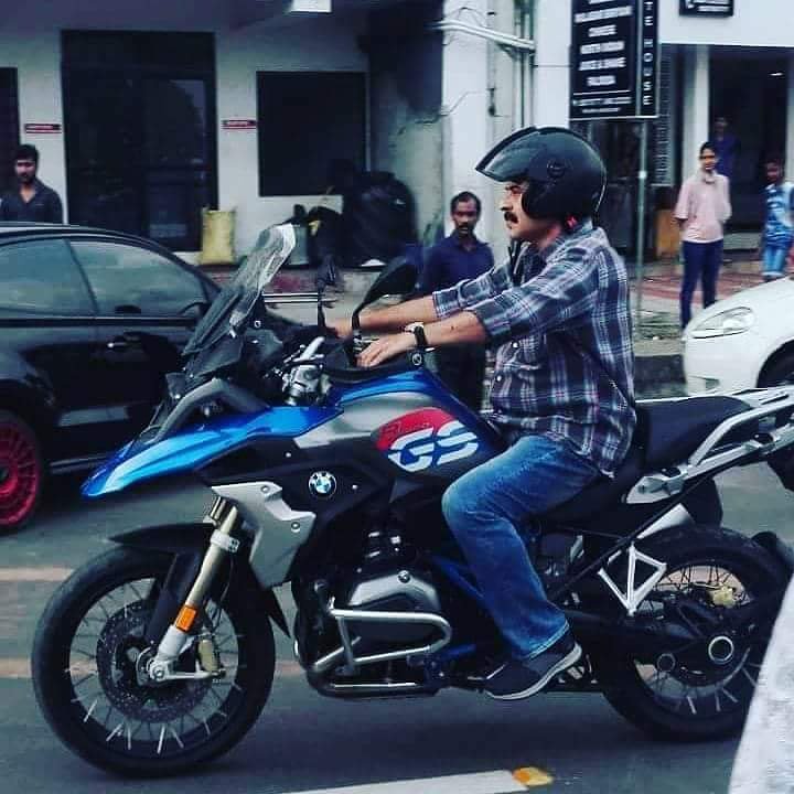 mallupagee's tweet photo. #Mammukka !! 😍 #Mammootty https://t.co/JH8lo2mMZ1