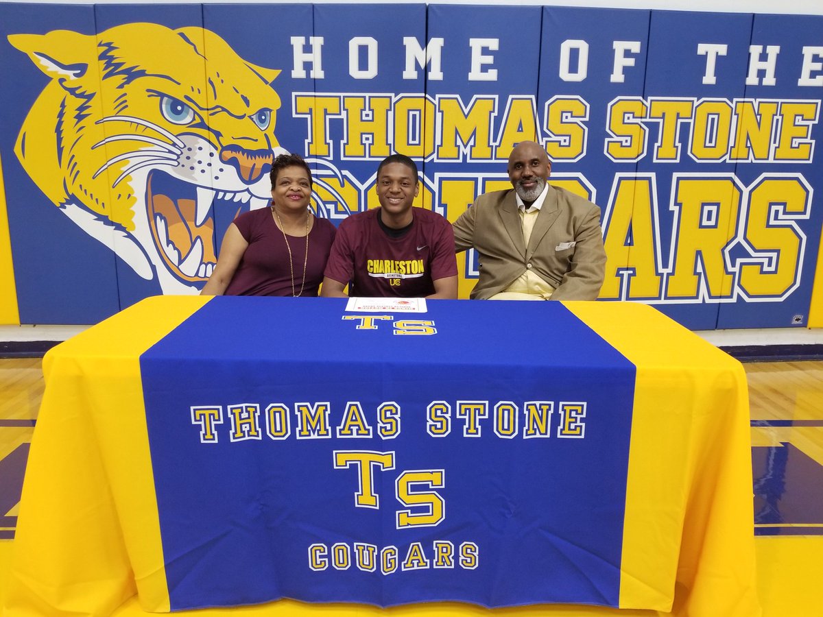 DMVBBAcademy's tweet photo. Signing Day... U of Charleston Basketball #WeWorkin #UDesignateMe #DMVBasketballAcademy @ucwv_athletics @tscougarssports https://t.co/riec5puab2