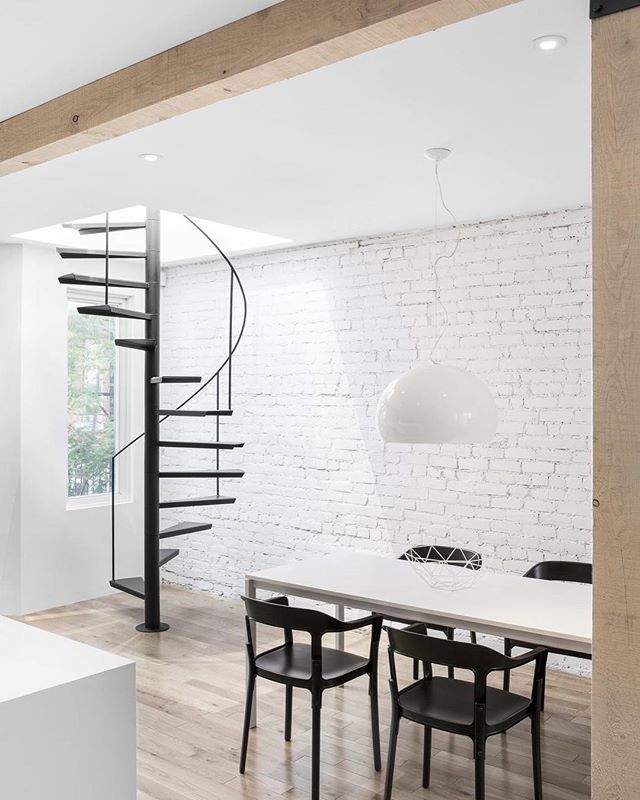 dwell's tweet photo. A 1910 apartment transforms into an open, radiant loft.
In Montreal, the minimalist pad relies on exposed brick and glass partitions to create continuity between spaces. Conceptualized by Canadian designer Anne Sophie Goneau, the elegant, 1,035-square-fo… https://t.co/eR0GjLNB5a https://t.co/6OqWxzWyd8