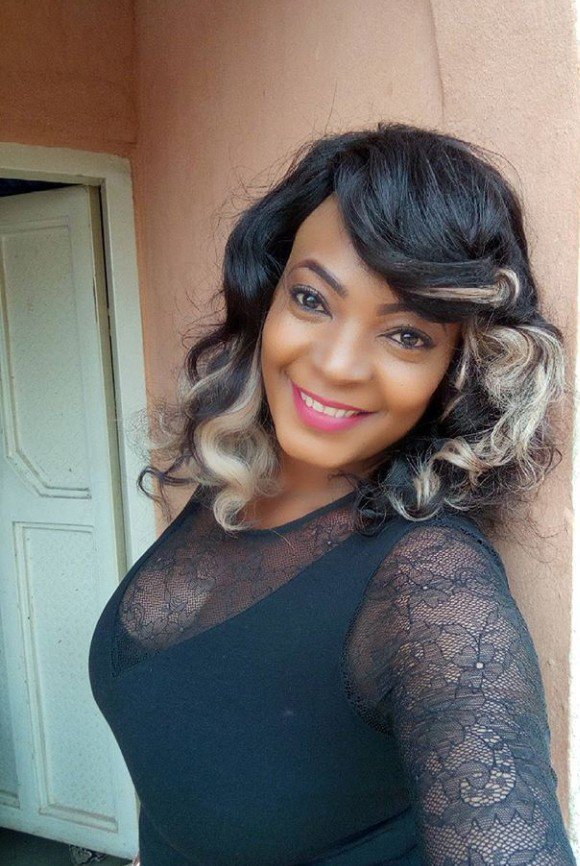 NollyStars's tweet photo. "...each time he sees my movies, he concentrates on my bosom. He said he simply can’t take his eyes off my bosom and wonders what it will cost him to feel them." - Actress Stella Idika

#NollyStars 
#BBNaija https://t.co/OAgwQ8wQ0g