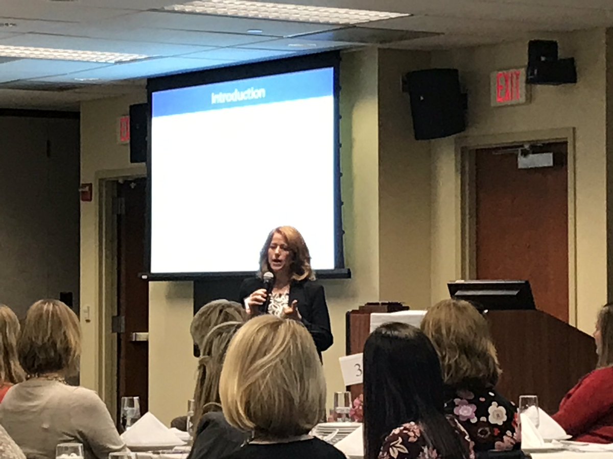 ELFAOnline's tweet photo. ELFA Women's Council Chair Lori Frasier encourages women members to get involved with the association #ELFAWomenLeadership https://t.co/Frdcalm8ZJ