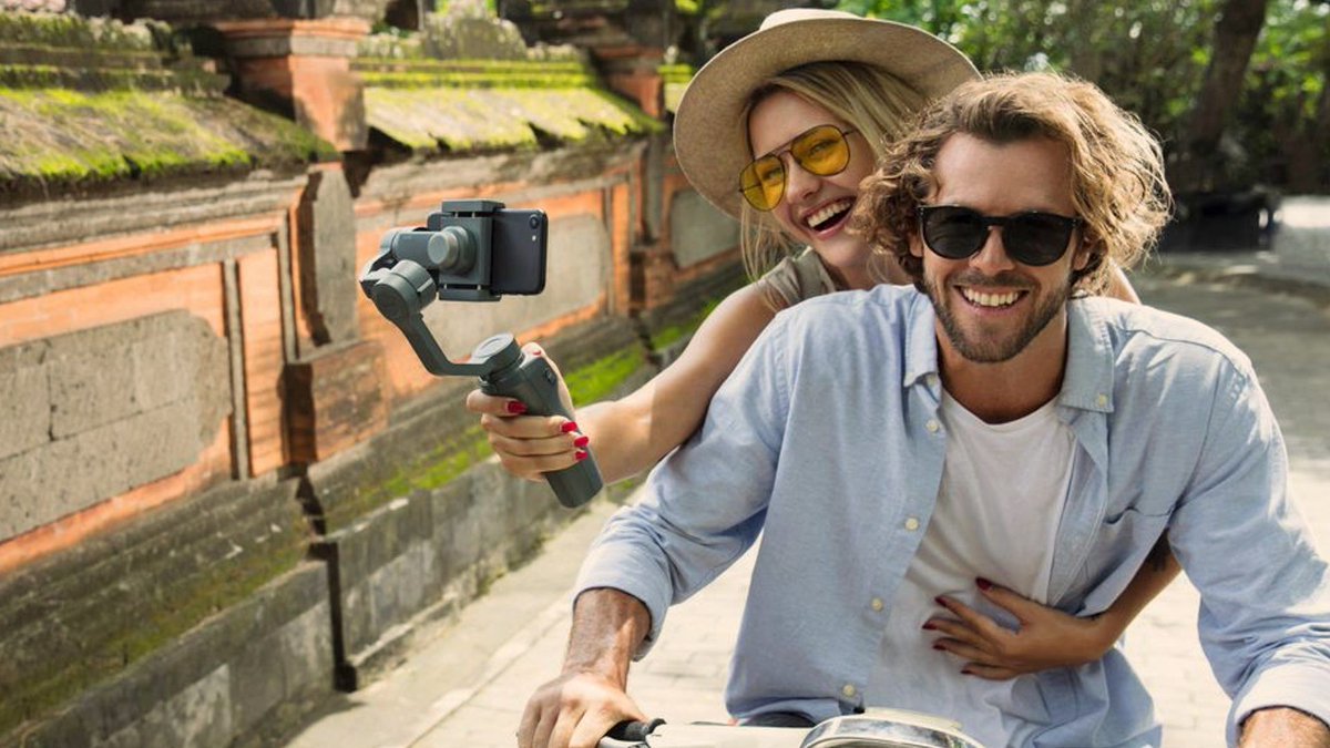 usecongo's tweet image. Want to start a vlog to boost brand engagement? Read these 5 tips for vlogging success. buff.ly/2K0miOe