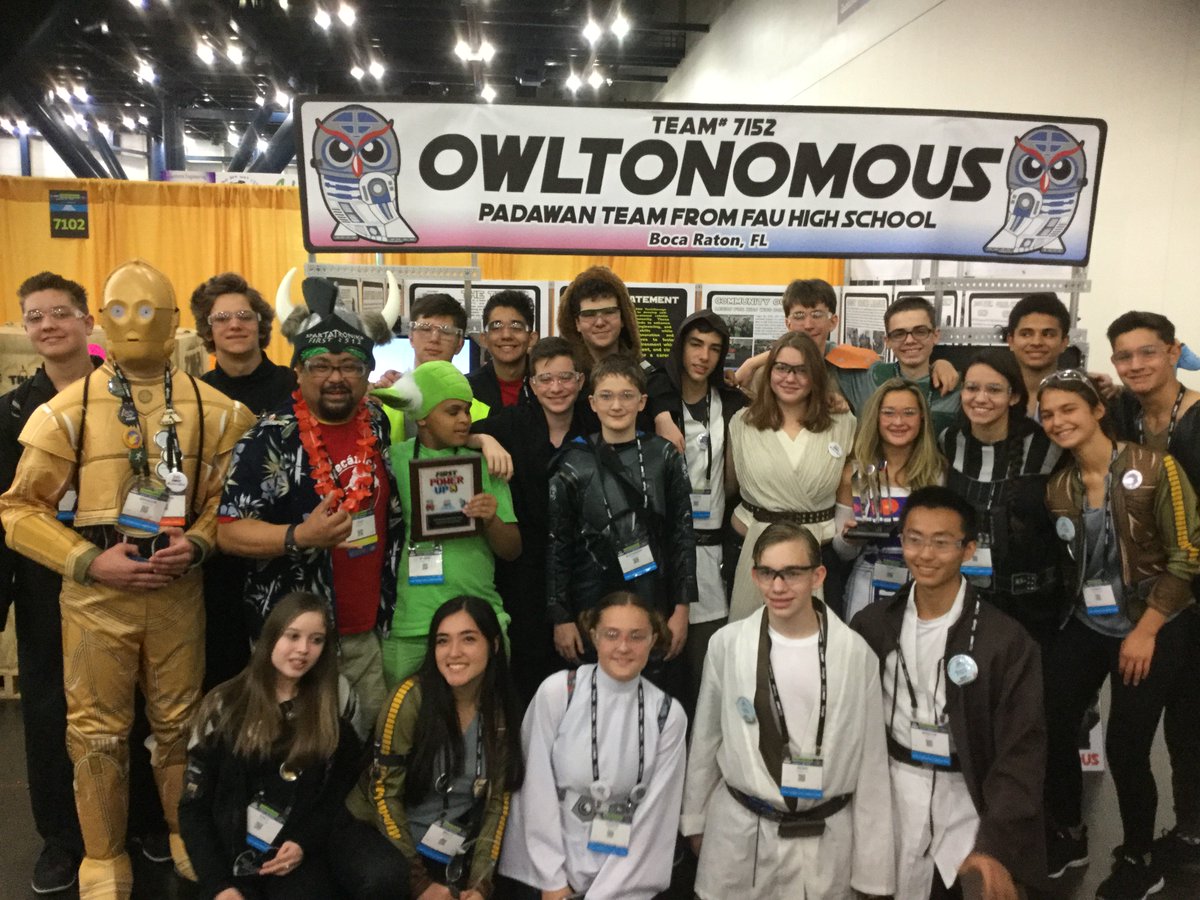 alexandersul17's tweet image. FRC Worlds Houston @owltonomous7152 Rookie Team. Great Time and grateful to team members, Scooter, Frank and FAUHS for making this possible. GO OWLS! #TechGarage @ADHUS_FAUHS