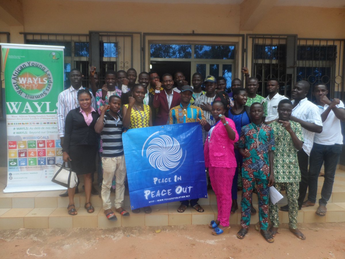 WAYLSBENIN2015's tweet photo. Lancement ce jour à #Pobè d'un séminaire de formation en Entrepreneuriat Agricole des Jeunes. Le #WAYLS_ORG encourage les jeunes à faire de l'Agriculture un secteur de développement. 
@unfpa_benin @UNICEF_Benin @UNICEF_Benin @PNUDBenin @USEmbassyBenin @bernardwannou https://t.co/BTfQSLOcVQ