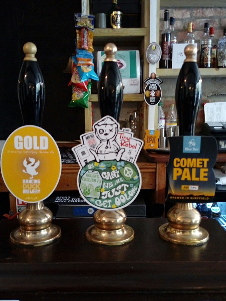 Some of our pale selection! Gold from <a href="/dancingduckbeer/">Dancing Duck Brewery</a> Can't We All Just Get Oolong from <a href="/tinyrebelbrewco/">Tiny Rebel</a> and Comet Pale from <a href="/BlueBeeBrewery/">Blue Bee Brewery</a> 
.
.
.
.
.
.
.
.
.
.
#beer #ale #cask #realale #camra #bristol #southwest #pub #drinking #brewery #craftbeer
