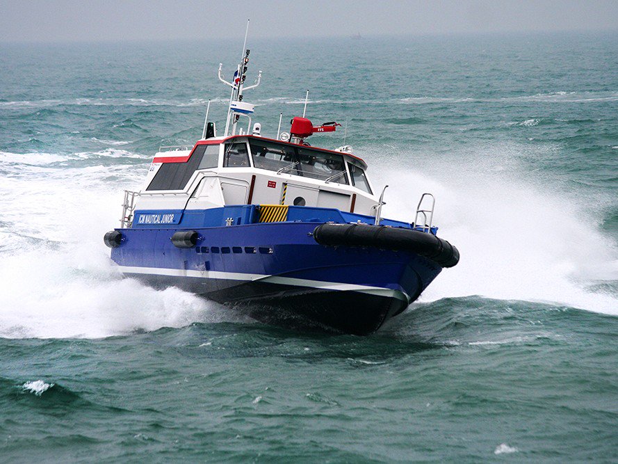 Navexpo_Lorient's tweet photo. NAVEXPO International 2018 ouvre dans 3 semaines ! Venez échanger avec les entreprises exposantes françaises & internationales du secteur naval et maritime - Plusieurs bateaux professionnels à flot. 15/16/17 MAI - Port de LORIENT - https://t.co/YfospXXtM1 https://t.co/8lPRnOzEtD