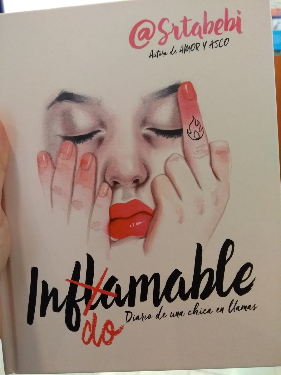 aichevan's tweet image. Qué regalazo me acaba de hacer mi chico. Lo empiezo hoy sí o sí @srtabebi.