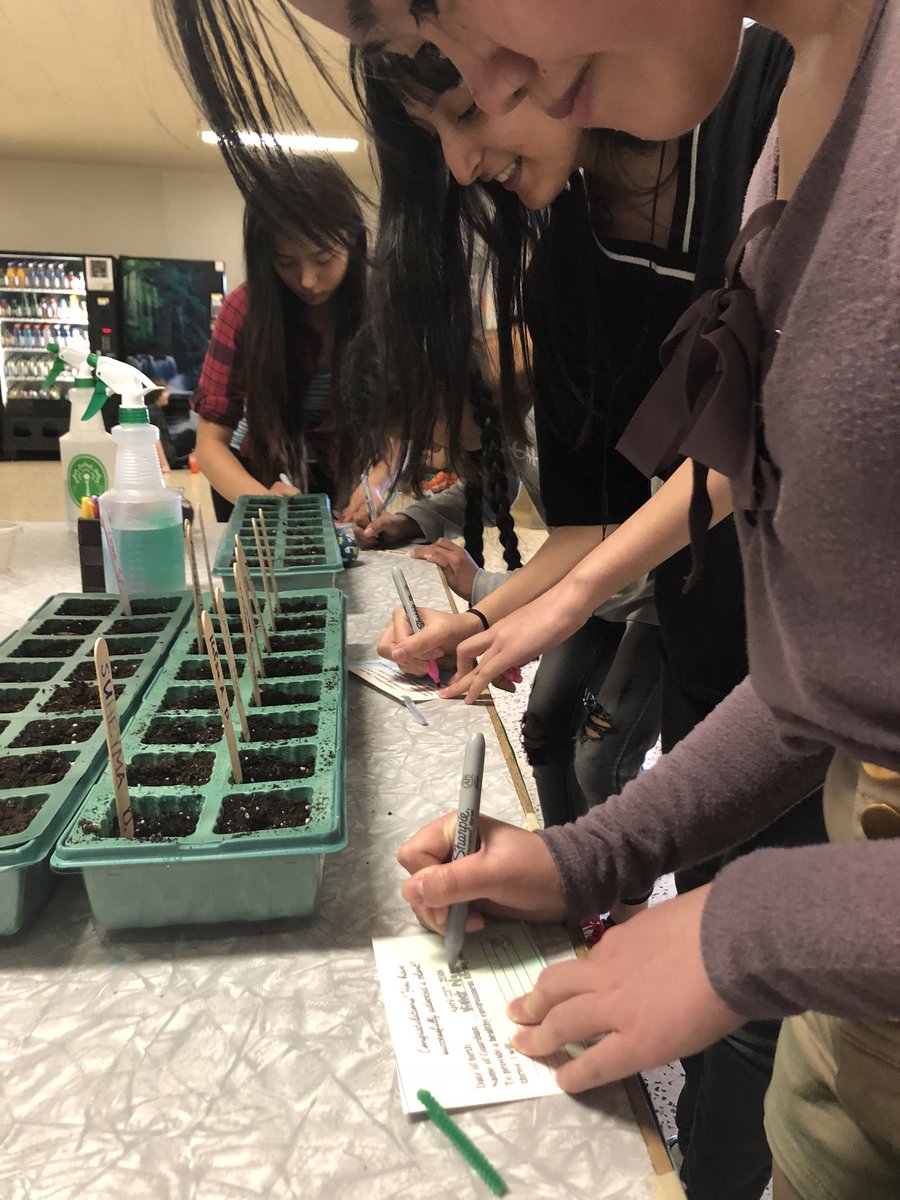 RHSS4C's tweet photo. In honor of #EarthDay, Students 4 Change is in the main lobby asking students to ADOPT A PLANT! Make sure you come by! @RidgemontHS https://t.co/QBZZWLXJrs