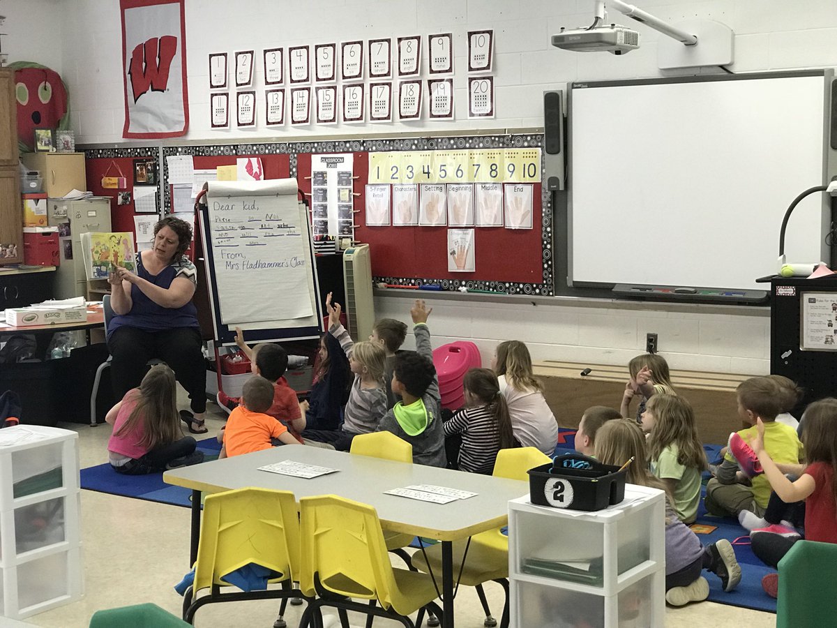 SchDistofMilton's tweet photo. Hey @99Cramer, your kindergarten Red Hawks @milton_east_way are starting out the week with a great book. #SDMReads #MondayMotivation #MiltonPride https://t.co/KATZTaiFyk
