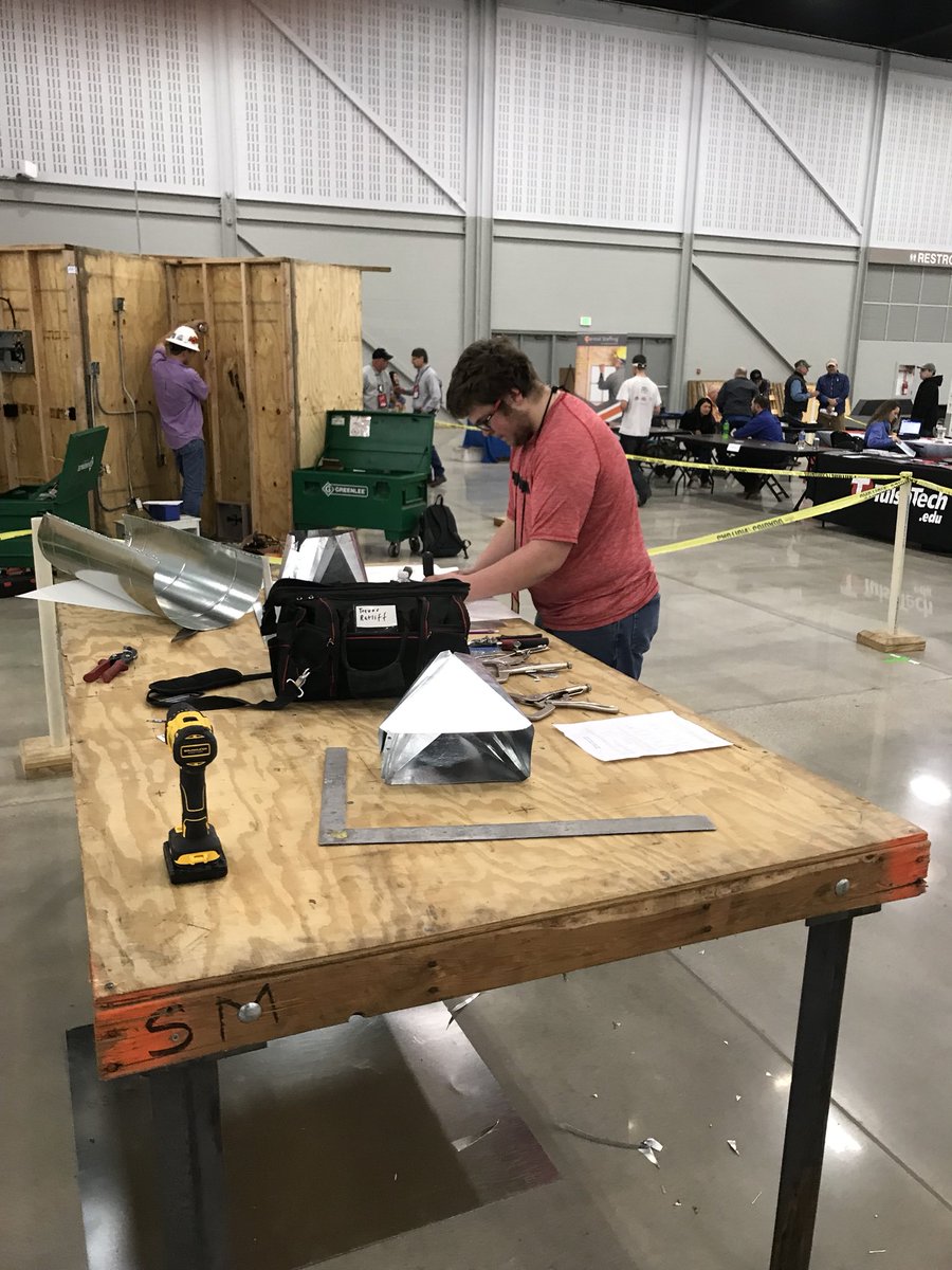 mrwilliamshvac's tweet photo. Sheet Metal students competing for the gold https://t.co/PYPfG62sDv