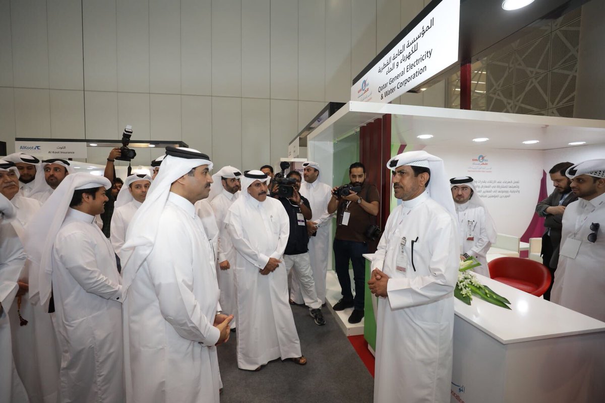 kahramaa's tweet photo. تعمل #كهرماء على الارتقاء بقدرات وكفاءات الشركات القطرية، وتأهيلها للمشاركة في المعارض والمنتديات الاقتصادية المحلية والدولية، ووصولها إلى المعايير الفنية المطلوبة للانضمام لقائمة الموردين المؤهلين لمناقصات وعمليات المؤسسة. #مشتريات2018 #قطر #QDBQA https://t.co/67KbLkUql6
