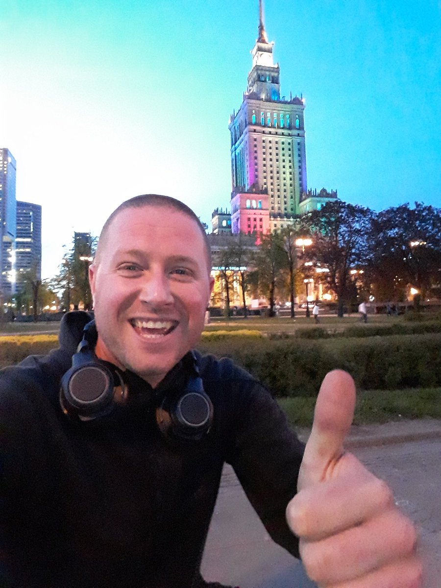 TheWiganRunner's tweet photo. Day 🏃♂️ 477
A fantastic 🏃♂️ in Warsaw, Poland 🇵🇱 with this view 🏛 around the Palace of Culture and Science with and An amazing Sunset 🌄.. 👍🏼
🛫🌍🇵🇱🏛🌳🌄🏃♂️👍🏼
#477 #Warsaw #Poland #16Countries #RunStreak #Journey
https://t.co/kBgR2pj5Ap https://t.co/MFGPiX3UaK