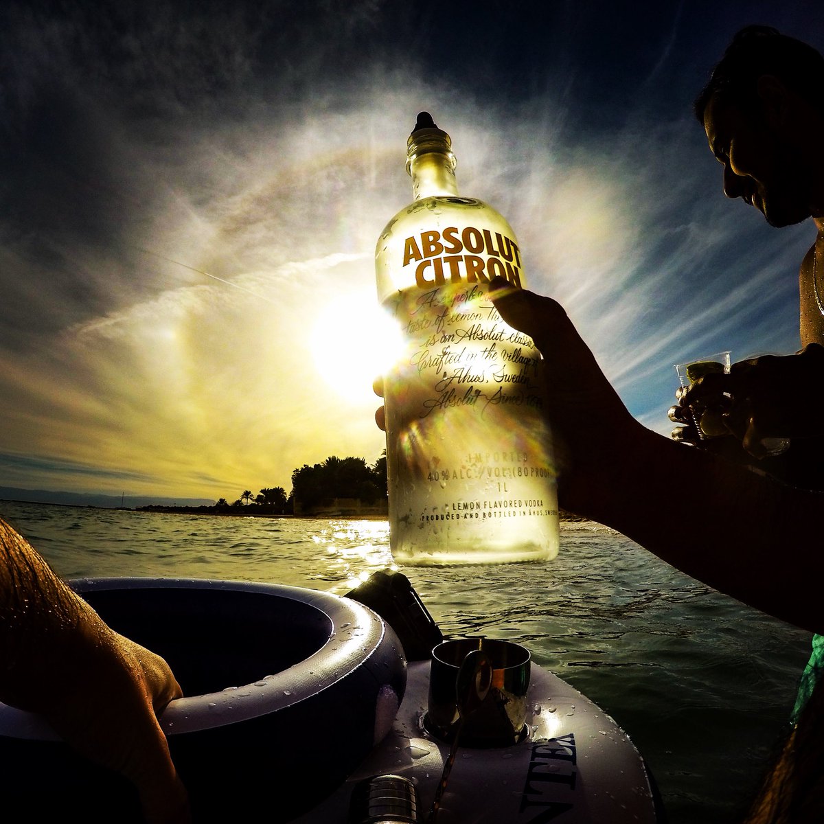 Z0zz4T's tweet photo. Cheers Aphrodítē. ————————————
#Absolut #AbsolutEgypt #AbsolutArt #GoPro #Egypt #Sea #Sun #Photography https://t.co/p3GY9YcaGu