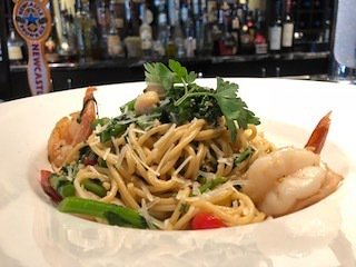 Our dinner feature...
Sautée prawns with scallop rapini, cherry tomatoes with house made spaghetti. 
Join us tonight! #vancouver #prawns #spaghetti #seafood #finedining #italianfood #vancouvereats #dinnerfeature #vancity #italianfoodblogger #vancouverfoodie #vancouverrestaurants