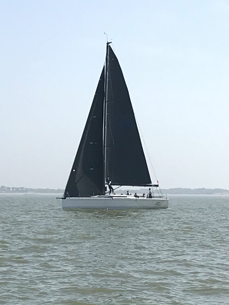 Hamblepoint's tweet photo. Spare a thought for the race committee when choosing the colour of your sail numbers - a case in point below #IRC1 https://t.co/u8yj9reCZd