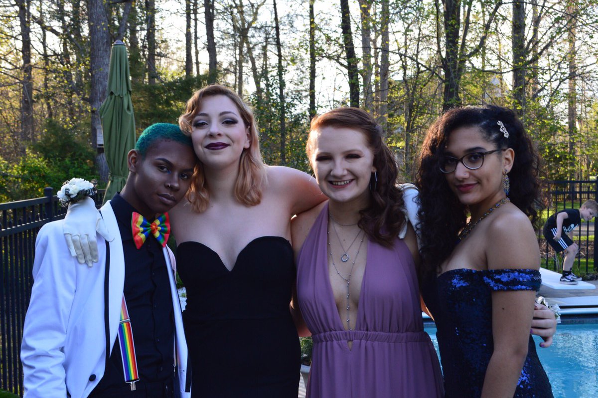 mikalakira's tweet photo. “they’re all gonna laugh at you” 🌈🏳️‍🌈#prom2018 https://t.co/riiFw6p2VT