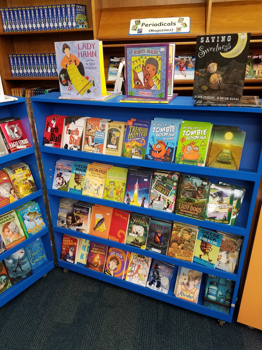 MPAcademy1809's tweet photo. Book Fair time! #tlsmakemagic #newbooksmellisthebest https://t.co/GPWah99iVP