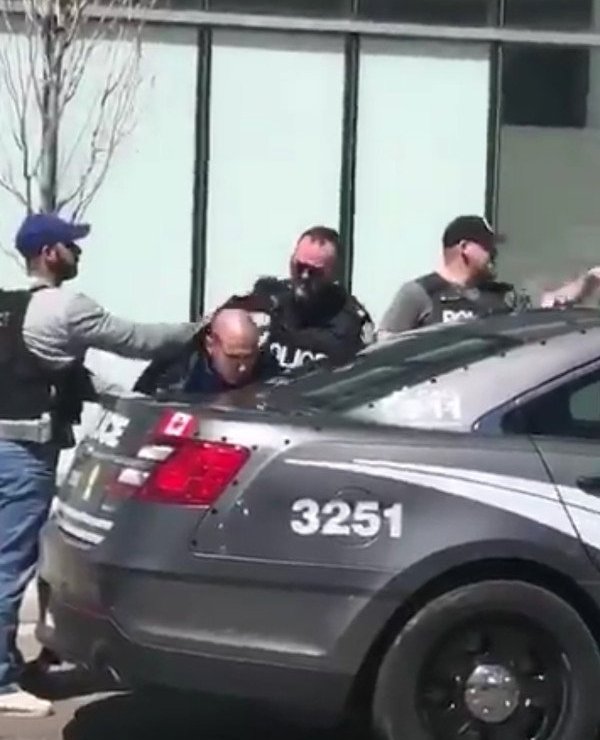 Reizor8's tweet photo. This is the suspect of the #YongeandFinch attack. Let the justice department deal with him. Try to help anyone in need. Toronto is all about love and community. Don't let stupidity and hatred divide us. #LoveYourCommunity https://t.co/jPGtTimbgP