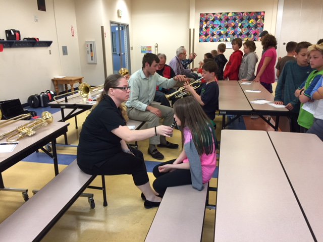 PoulsboElem's tweet photo. Thank you to Ted Brown Music for stopping by to get our fifth graders ready for middle school band! https://t.co/vgvEb8RfFj
