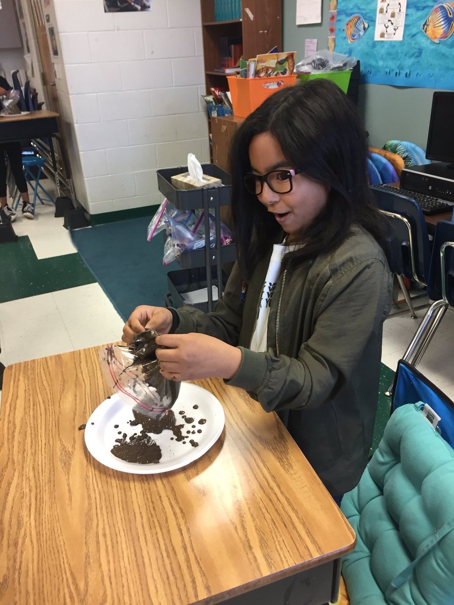 FriedrichTeach's tweet photo. “Take chances, make mistakes, and get messy.” That’s what Ms. Frizzle says. Well, today we sure had the messy part down. We made adobe bricks just like the Pueblo Indians. These are the days I love! #NISDInspired #SteubingInspired https://t.co/oesCRiCs1o
