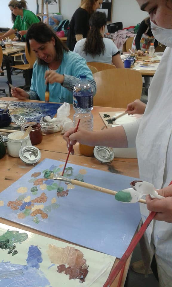 SIAC_art's tweet photo. Workshop with our artist Márta Balla - Teaching special painting  techniques #eggtempera and #encaustic | Kaye Academic College of  Education >> https://t.co/HKcI09Ci3J #Beersheva #Izrael | #MartaBalla #TehillaYosef #IsraelRabinovitz #NofarNaomiLeiba
 | #contemporary #art https://t.co/oHAljsDkk0