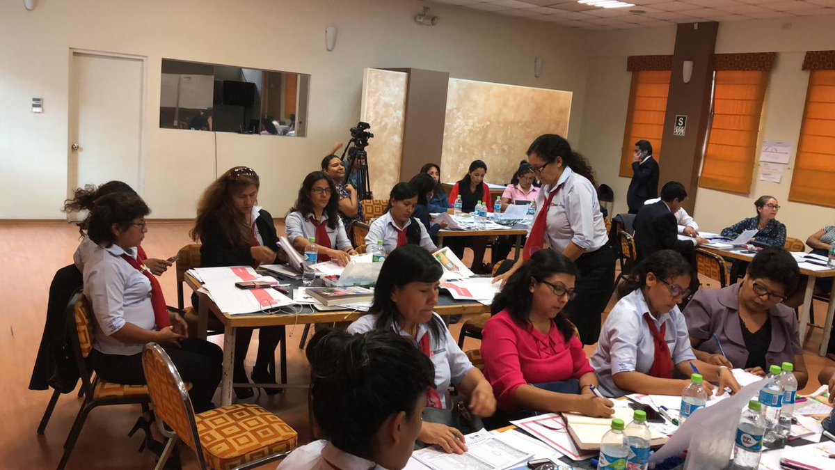 ASEA_NORTE's tweet photo. Equipo docente piloto de la @ASEA_NORTE son capacitadas en las instalaciones de la @UPeUOficial en el proyecto #PRISMA1.0 y #ProEna;porque somos un campo de crece. @titogoicocheam @PrCarranza @chzleroy https://t.co/9hzGDTR46C