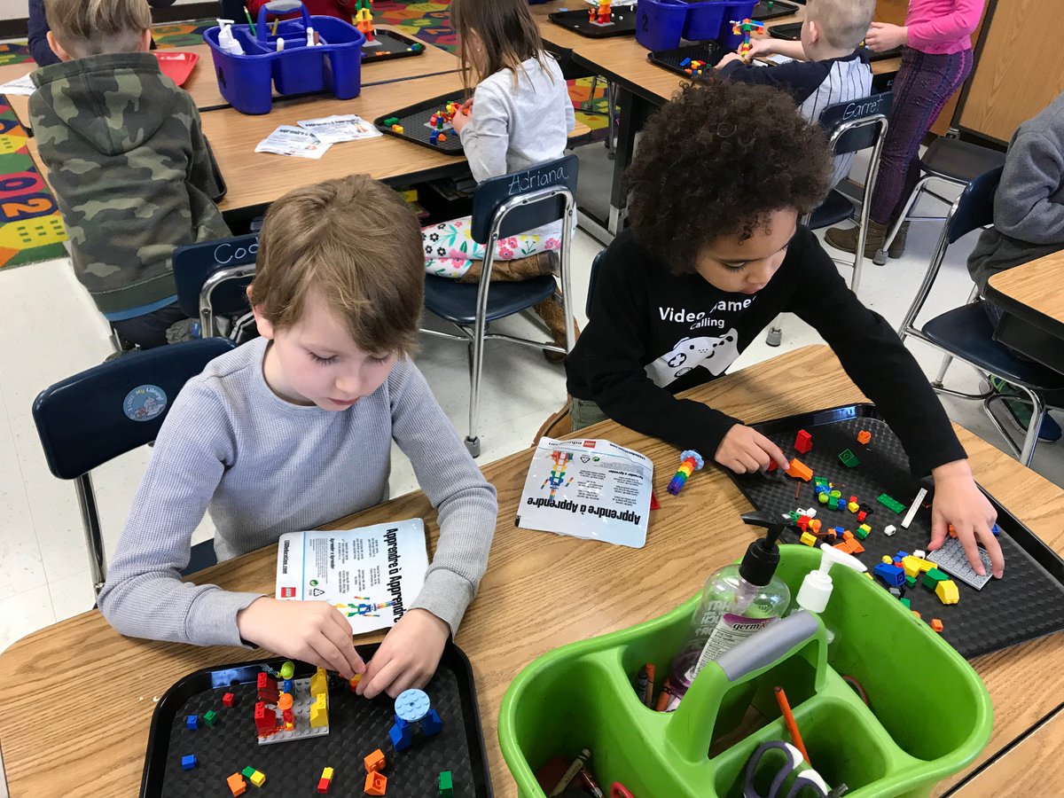 KolbSchool's tweet photo. Check out these students in Mrs. Anderson’s 1st grade, who were busy earning their Building Licence with their hands on Lego Education program. https://t.co/3SvAkwGkOe