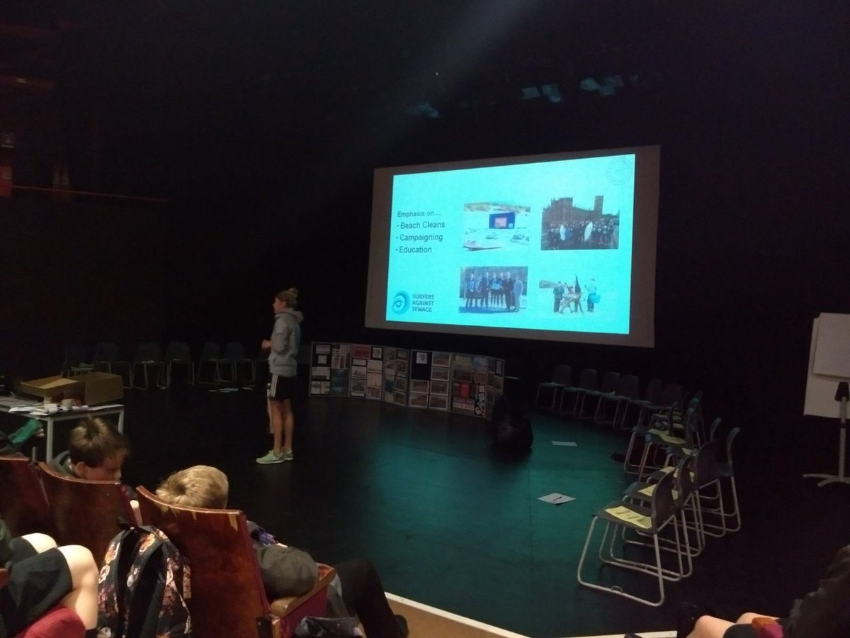 MedinaCollege's tweet photo. Miss Dewey giving an assembly to Yr7 about plastic usage and what we can do to protect our planet. #thisismedina #iowsurfersagainstsewage #surfersagainstsewage #plasticfreeschools #avoidableplastics https://t.co/L7fHKIqZEy