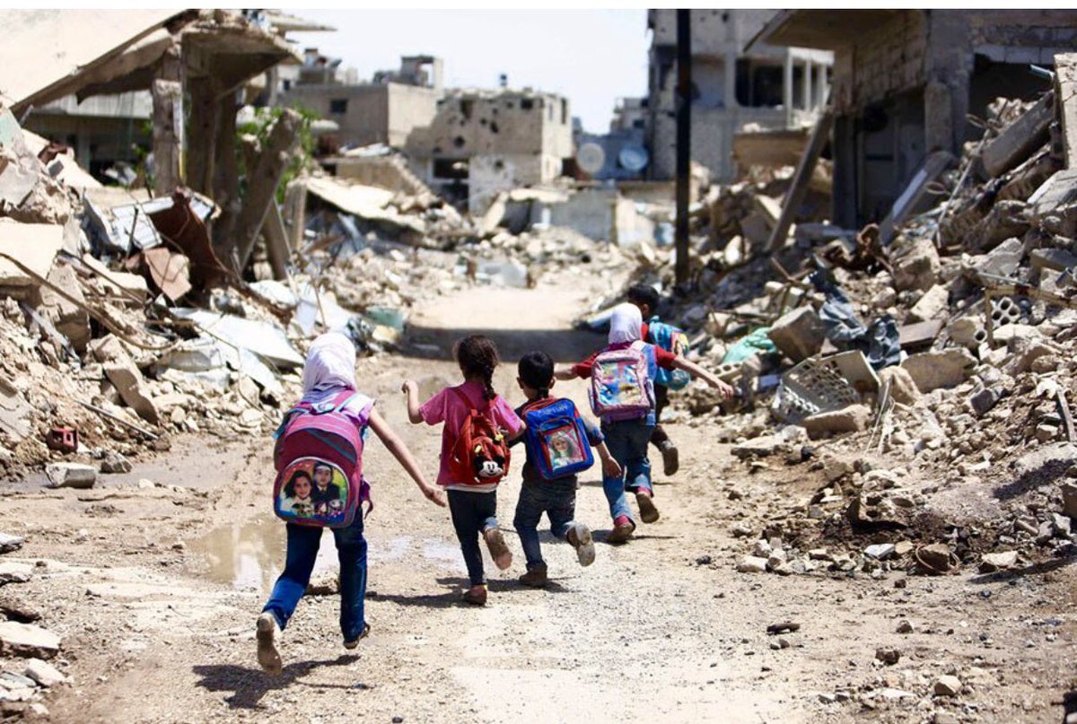 YasmineSherif1's tweet photo. Syrian children deserve better than this - they are entitled to an education that empowers them to rise out of their suffering. #EducationCannotWait at #Brussels2 #SyriaCon2018 #YouPromised #SDG4 #InvestInHumanity https://t.co/2yB0nbrALX
