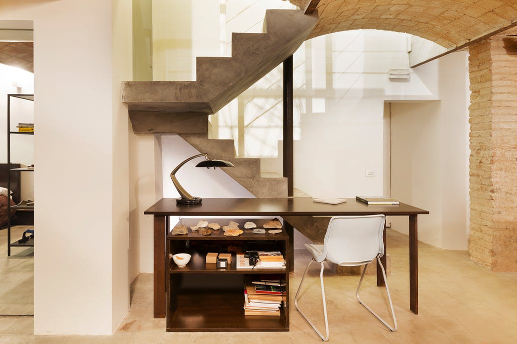 shopmodishstore's tweet photo. Such gorgeous interiors! --> "Meet the Designer who works &amp; lives in this stylish Barcelona space" https://t.co/YuWrhupZVd via @AptTherapy #design #eclectic #decor #barcelona #earthen #furniture https://t.co/5NlhrRxF1L