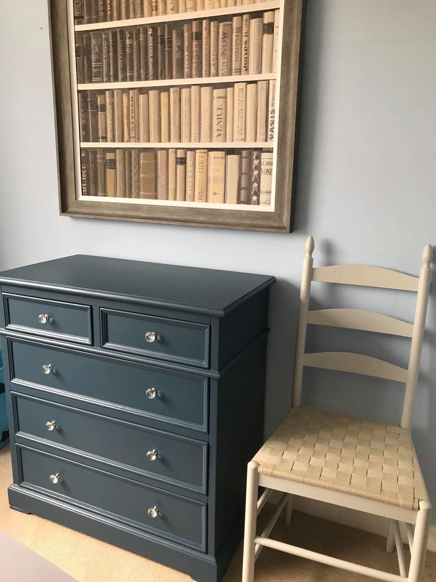 lovedbylottie's tweet photo. Nicolaโs Mum wanted to go bold with a beige chest of drawers, just how fab do they look?!
I love it when people go bold with colour! ๐ #Wilmslow #cheshire #lovepaint #RecycleReuseRelove https://t.co/EZgKXovrZC