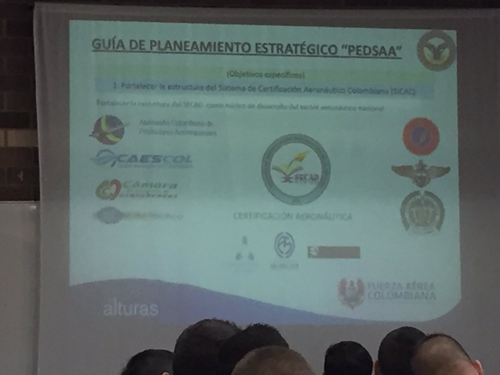 iclustering's tweet photo. Desde @udeaoriente Integrados lo logramos más rápido, curso de Certificación Aeronautica y Ensayos estructurales con @FuerzaAereaCol  #TrabajoEnEquipo #AlianzasEstrategicas #SustituciondeImportaciones #iDI @Ceo_Oriente @mindefensa Optimizando la industria #FelizDia #diadelidioma https://t.co/gB9MGaDHlr