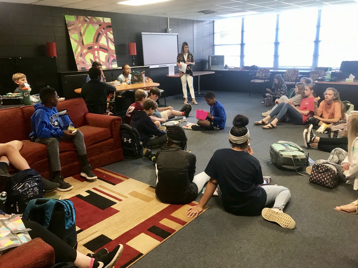 PrincipalDMS's tweet photo. DMS ambassadors learning from Lee County Distinguished Young Woman and @AHSAuburnTigers senior Maddie Wellbaum. Learning how to be our best self and how to use a leadership journal! @distinguishedyw #beyourbestselfweek @distinguishedalabama https://t.co/cBVzzPg9Nj