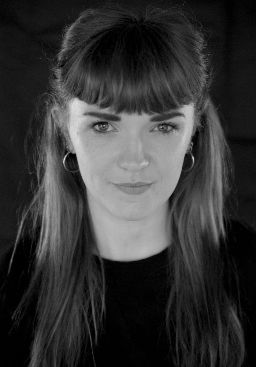 EMPOW_h_ER's tweet photo. New week means a new #EMPOWhERED woman and today our spotlight shines on @NualaDavies . Total beauty in and out and wait til you hear her sing! Don't be silly and miss her London debut!!! #1weektogo #londondebut #star #cabaret #timetotakethelead #ourtimenow #bossyfollowthread https://t.co/ymNz8QBjZI