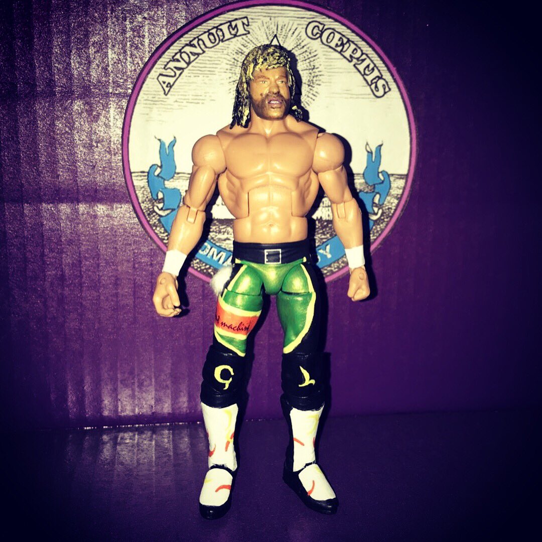AnomalousCustom's tweet photo. Kenny Omega Custom Elite figure w/box is now up for sale on eBay! https://t.co/1GEYifZBNb https://t.co/ddvo3GFn8Q