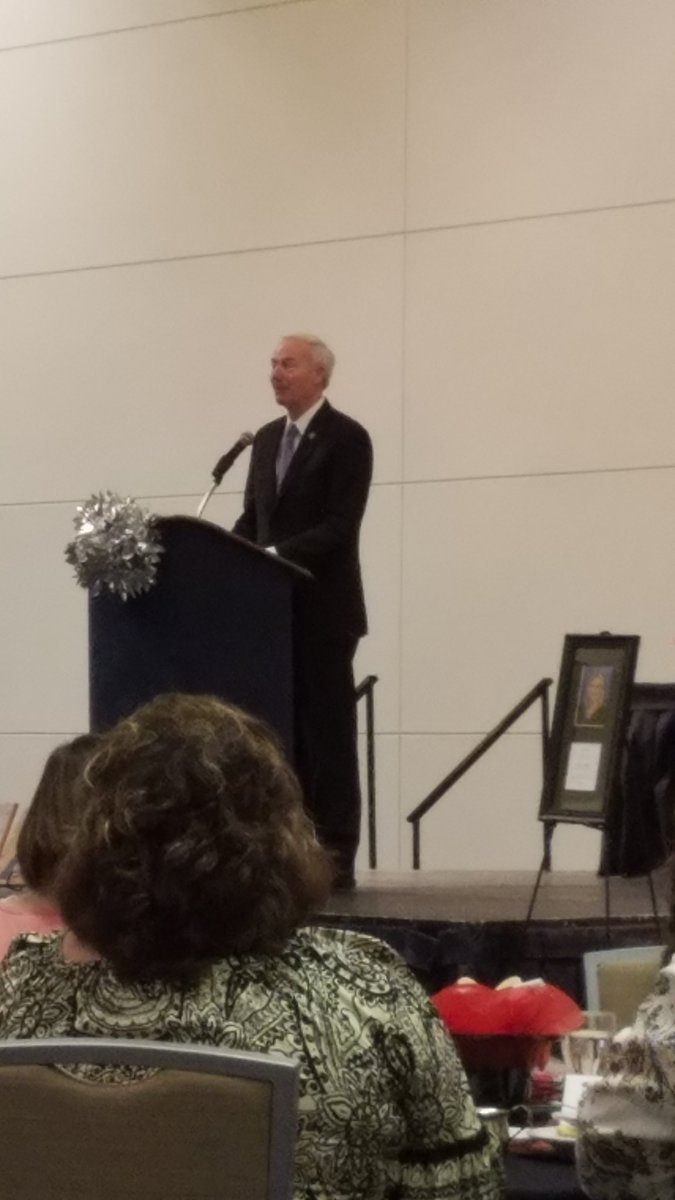 CES_LMS's tweet photo. Identify the passion, magnify the spark, share the magic. Lt. Gov. Tim Griffin, Gov. Asa Hutchinson #AAIM18 https://t.co/CSQFDBHdYa