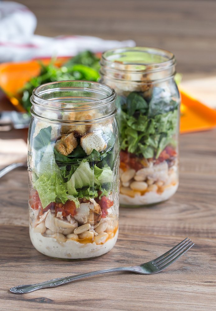 thyme4cocktails's tweet photo. It's finally picnic weather! https://t.co/PKIZj7Lvhy Turn basic deli items into picnic-friendly Bruschetta Chicken Mason Jar Salads - Don't forget the best part either!
#spring #warmweather #picnic #MondayMotivation #beeroclock #msg421+ @MichelobULTRA #LiveULTRA #PureGold #ad https://t.co/3ywd4bMxG5